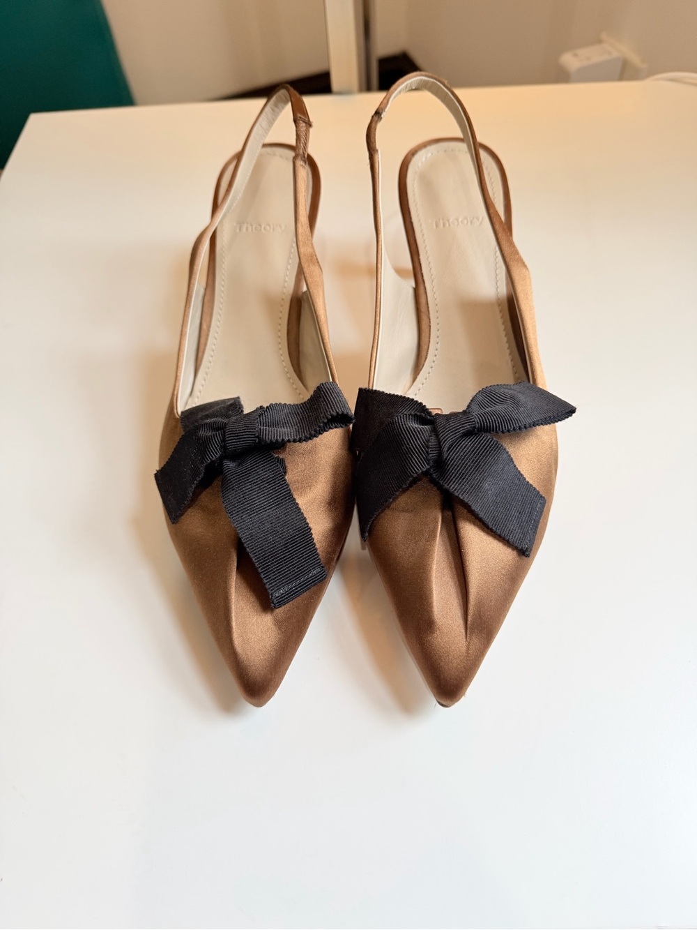 Theory Bronze Satin Slingback Heels Pointed Toe Black Bow Size 38.5 8.5 Italy - Picture 2 of 14